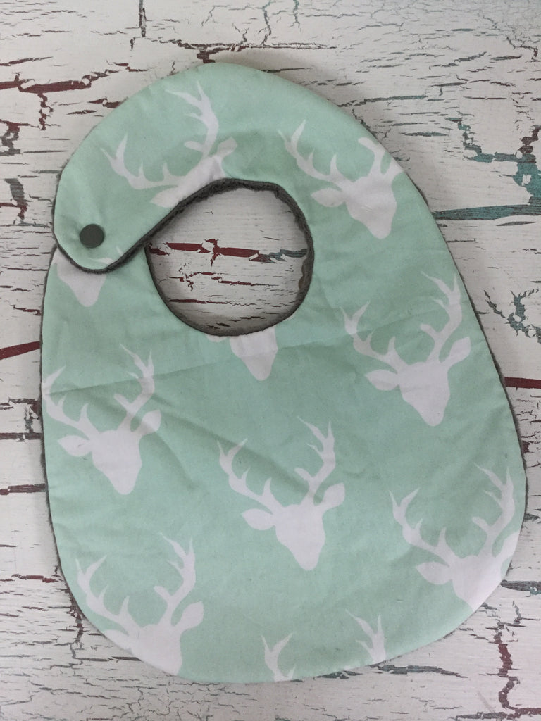Buck Forest in Mint Bib