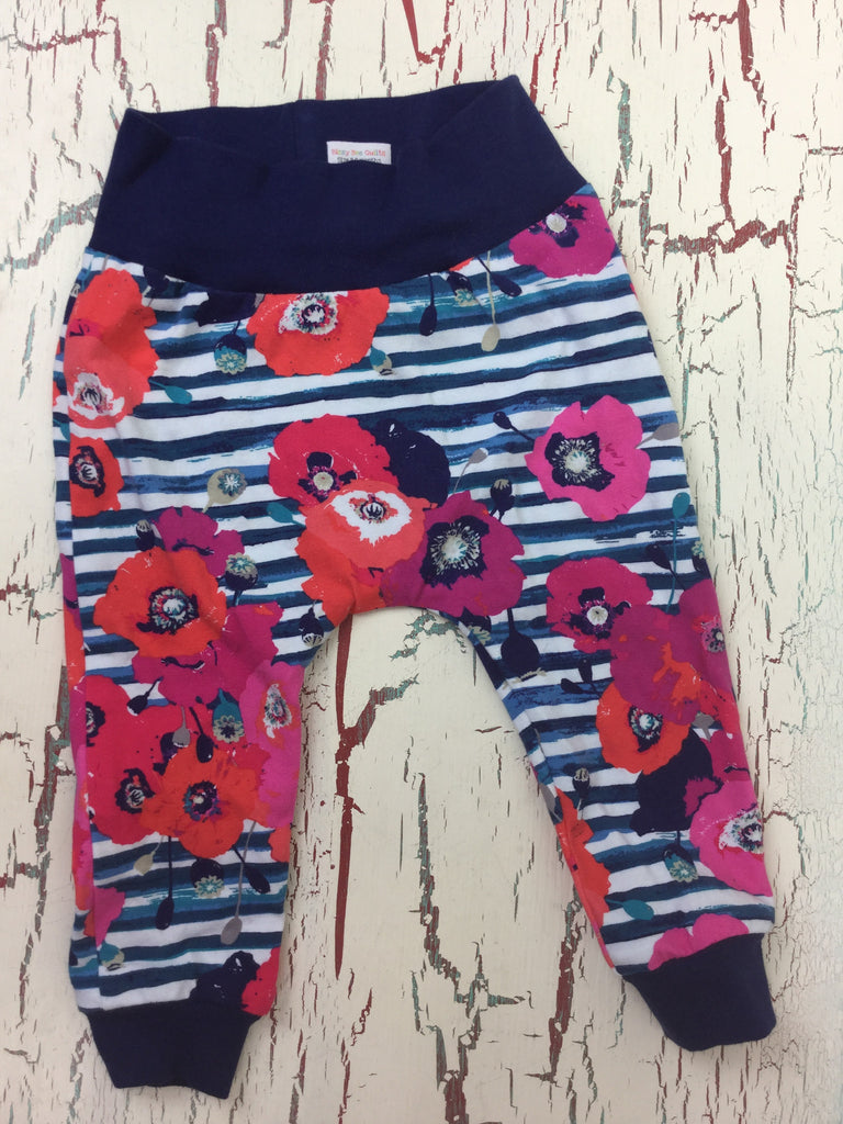 Paparoones in Crimson Pants