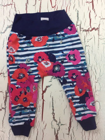Paparoones in Crimson Pants